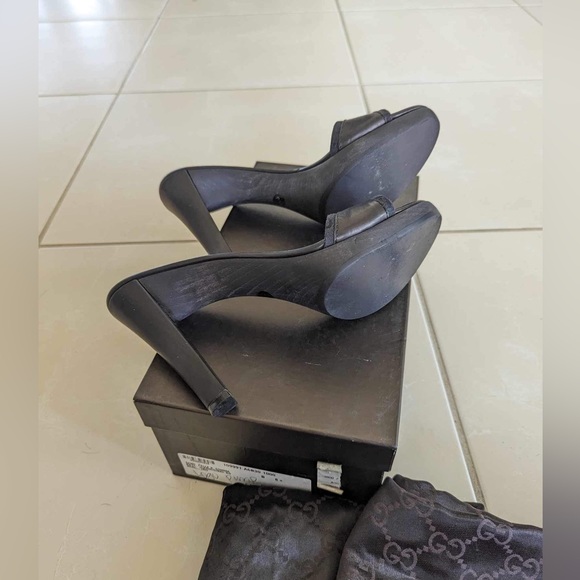 Gucci Logo high heel strapless sandals black leather size 8 - Picture 13 of 13